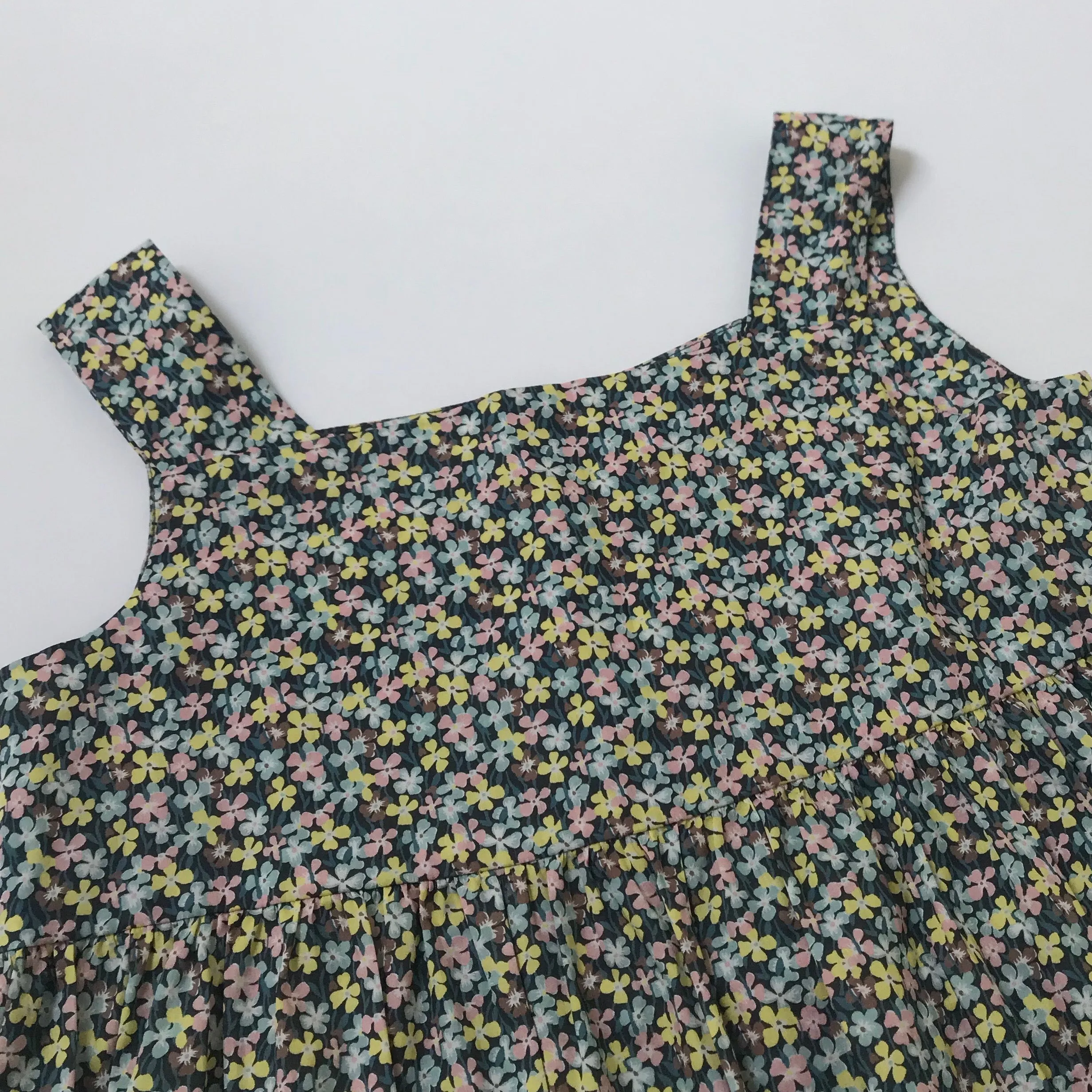 Bonpoint Liberty Print Sundress: 8 Years