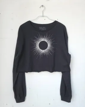 Eclipse Women's Long Sleeve Crop Tee / Black