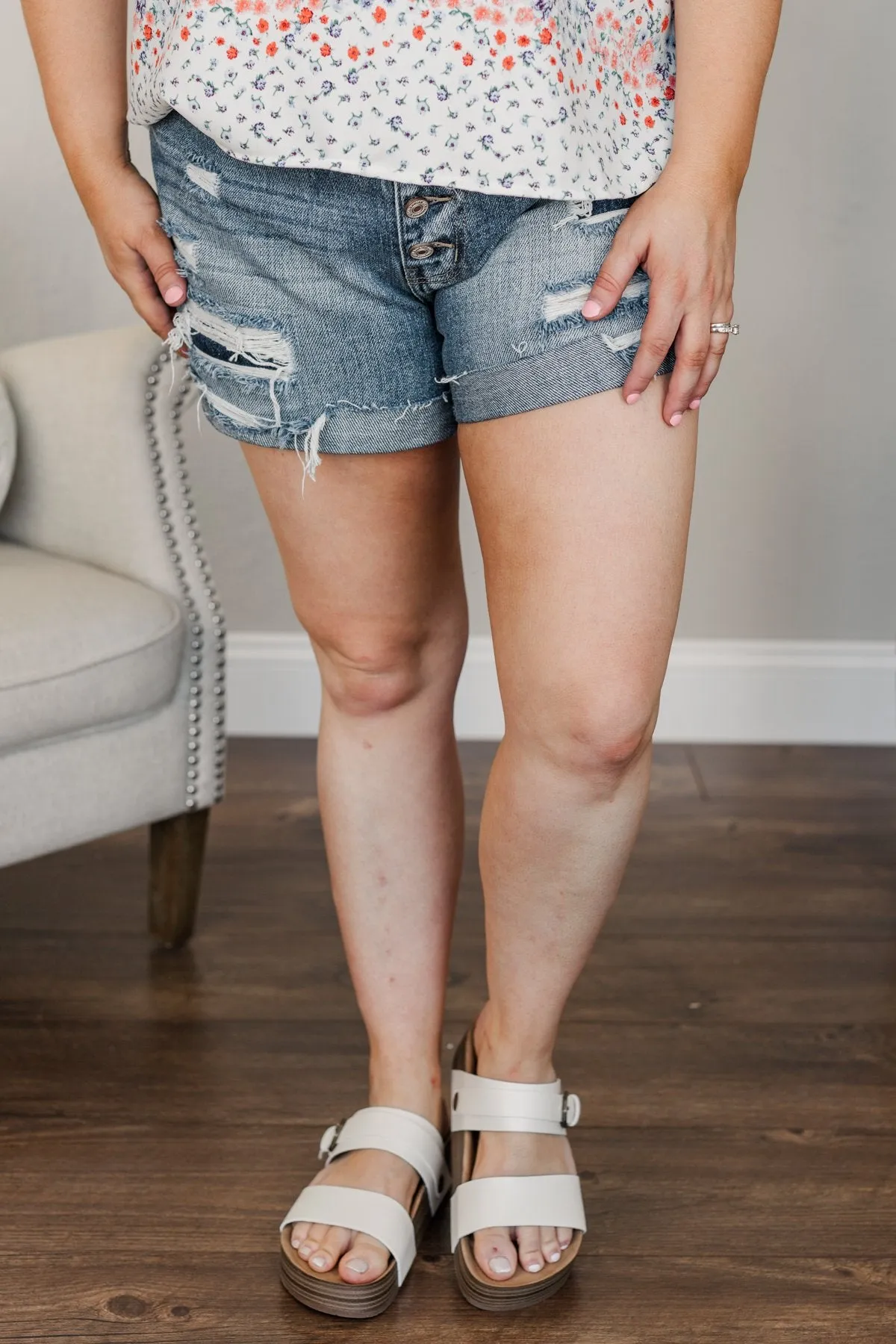 KanCan Distressed Shorts- Brynlee Wash