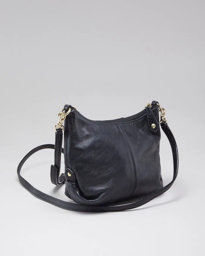 Woman's Black Coach Classic Leather Cross Body Bag